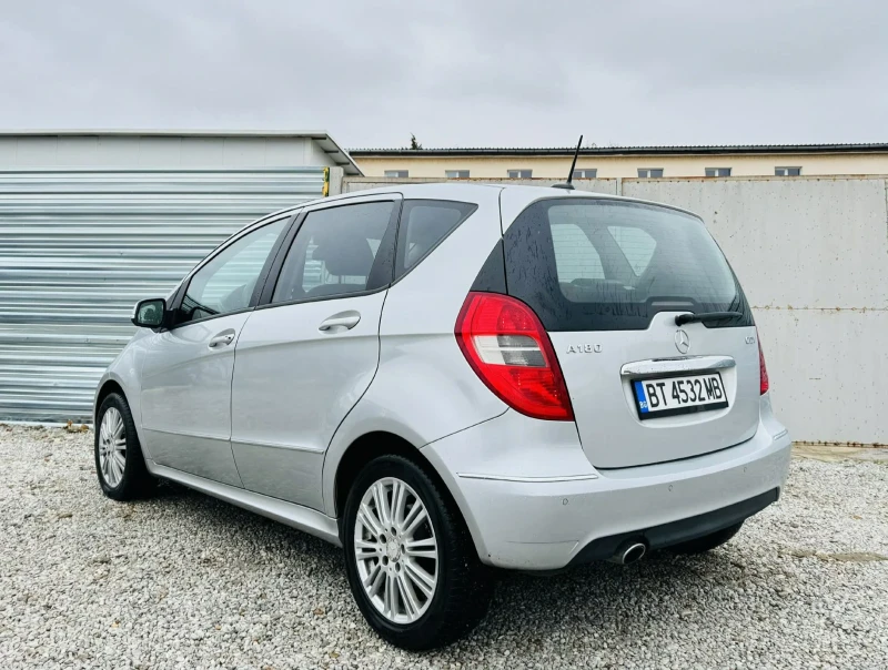 Mercedes-Benz A 180 АВТОМАТ* НАВИГАЦИЯ , снимка 6 - Автомобили и джипове - 52520154