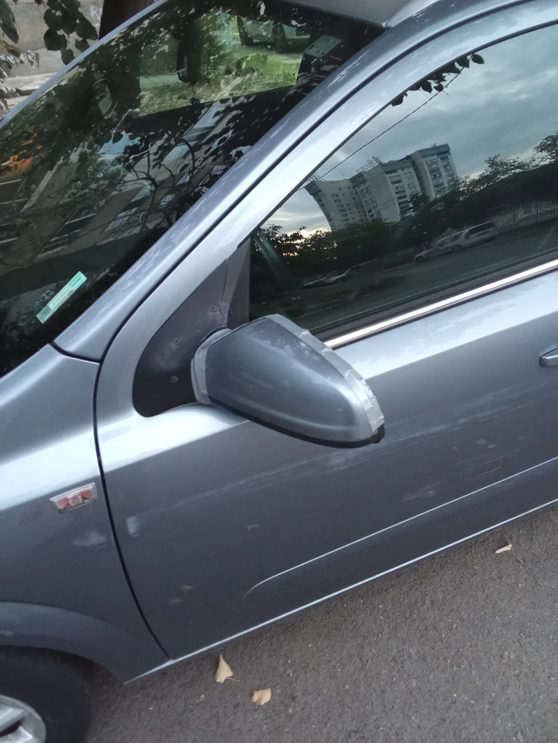 Opel Astra 1.7, снимка 8 - Автомобили и джипове - 52626029