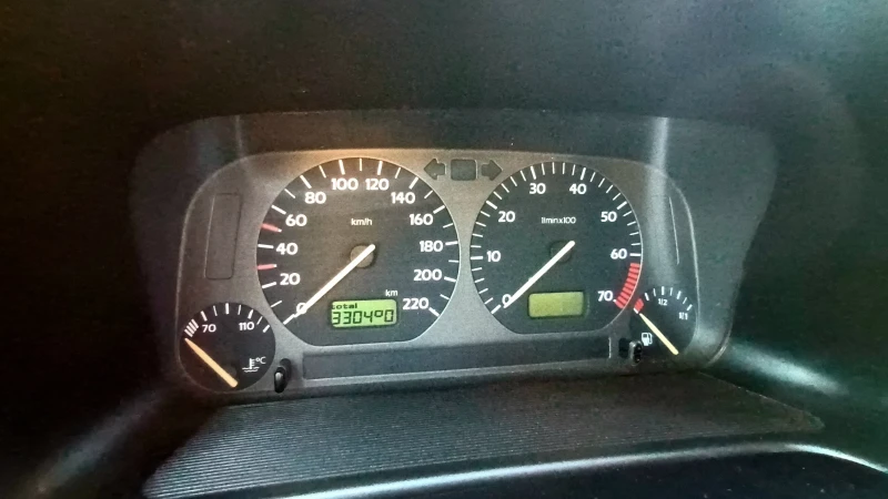 VW Golf, снимка 7 - Автомобили и джипове - 52937193