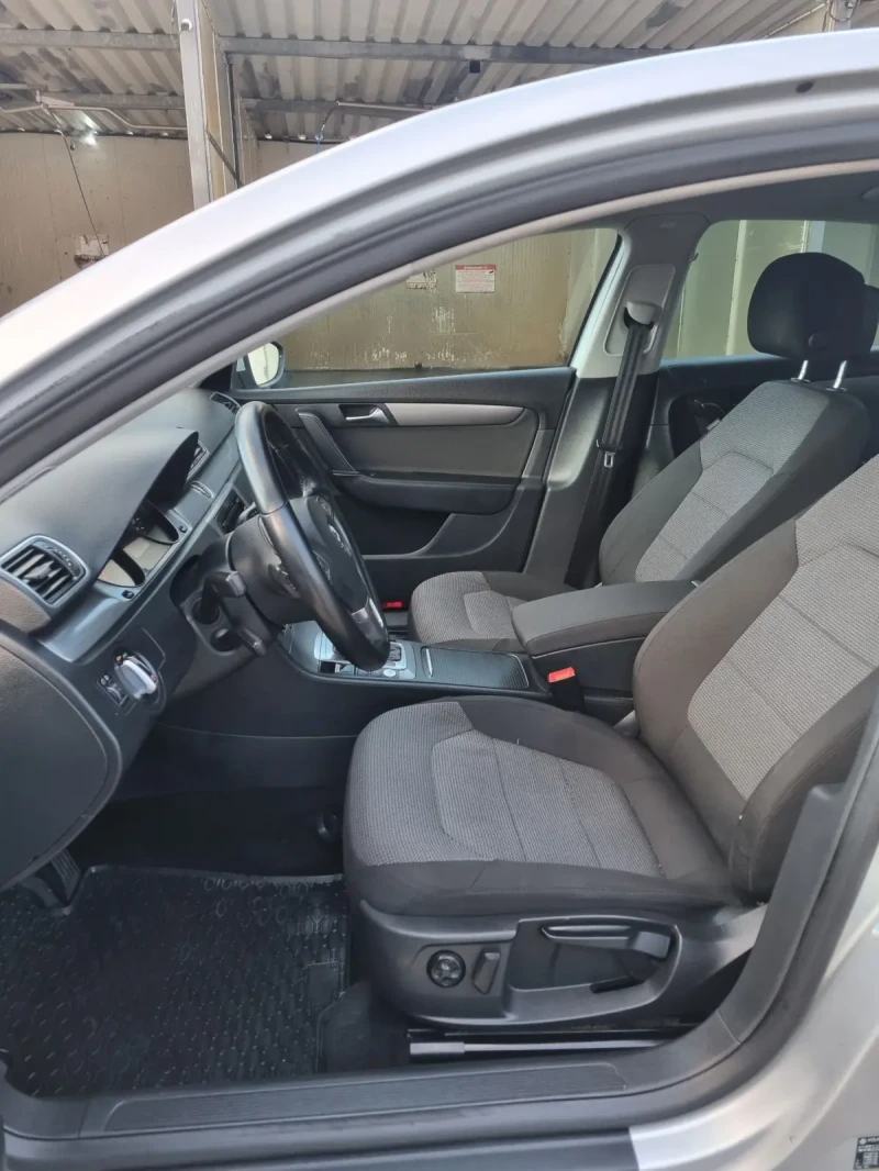 VW Passat 2.0tdi 170 коня DSG Автомат, keyless go, снимка 7 - Автомобили и джипове - 53036024