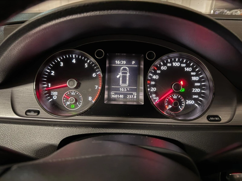 VW Passat B7, снимка 14 - Автомобили и джипове - 53070751