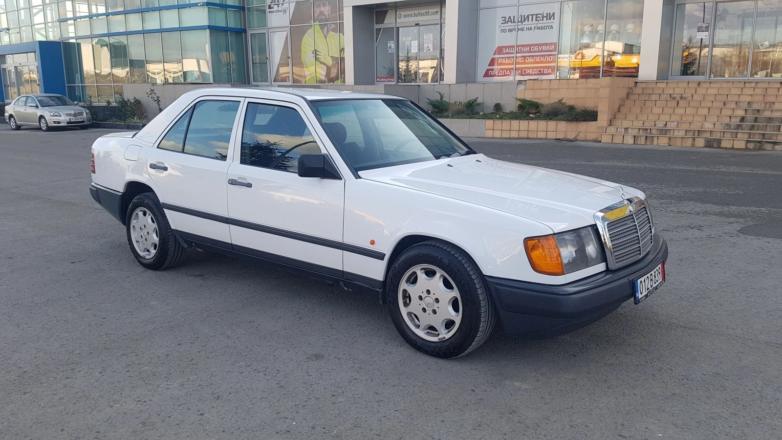 Mercedes-Benz 124 230Е - изображение 2