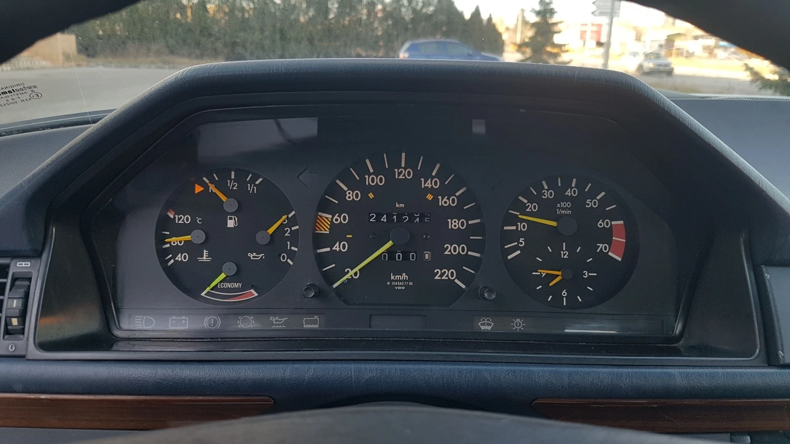 Mercedes-Benz 124 230Е | Mobile.bg — изображение 16