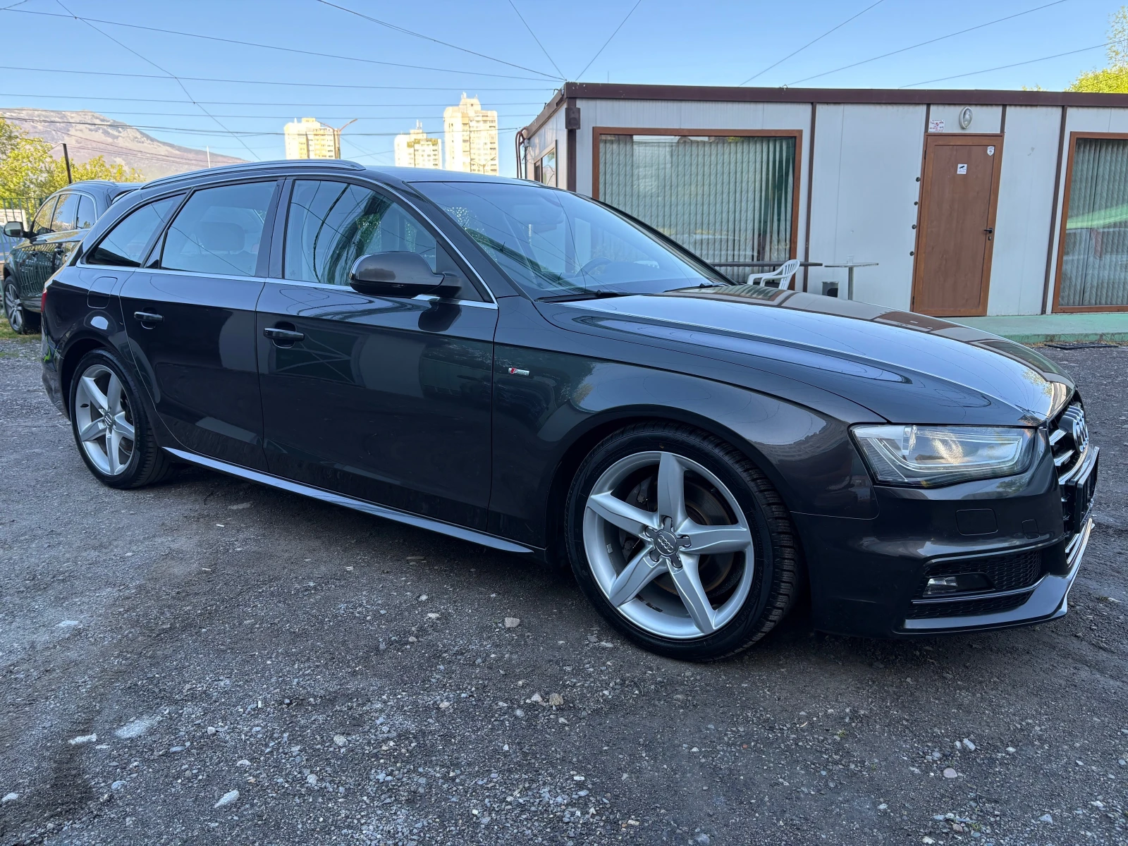 Audi A4 2.0T= 225HP= QUATTRO= АВТОМАТИК= НАВИ= S LINE= TOP - изображение 7