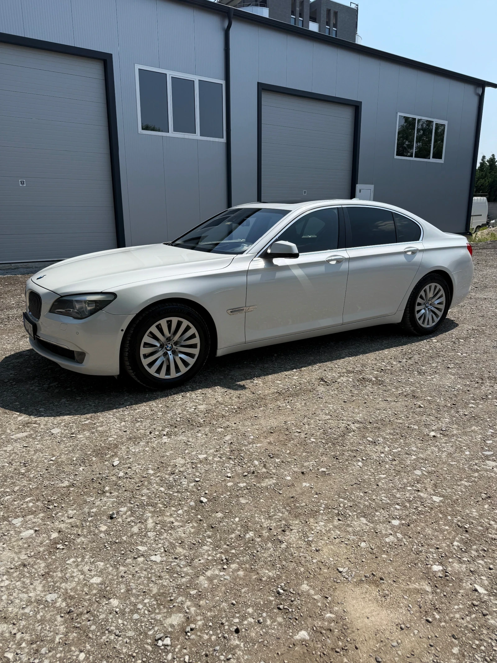 BMW 730  - изображение 3