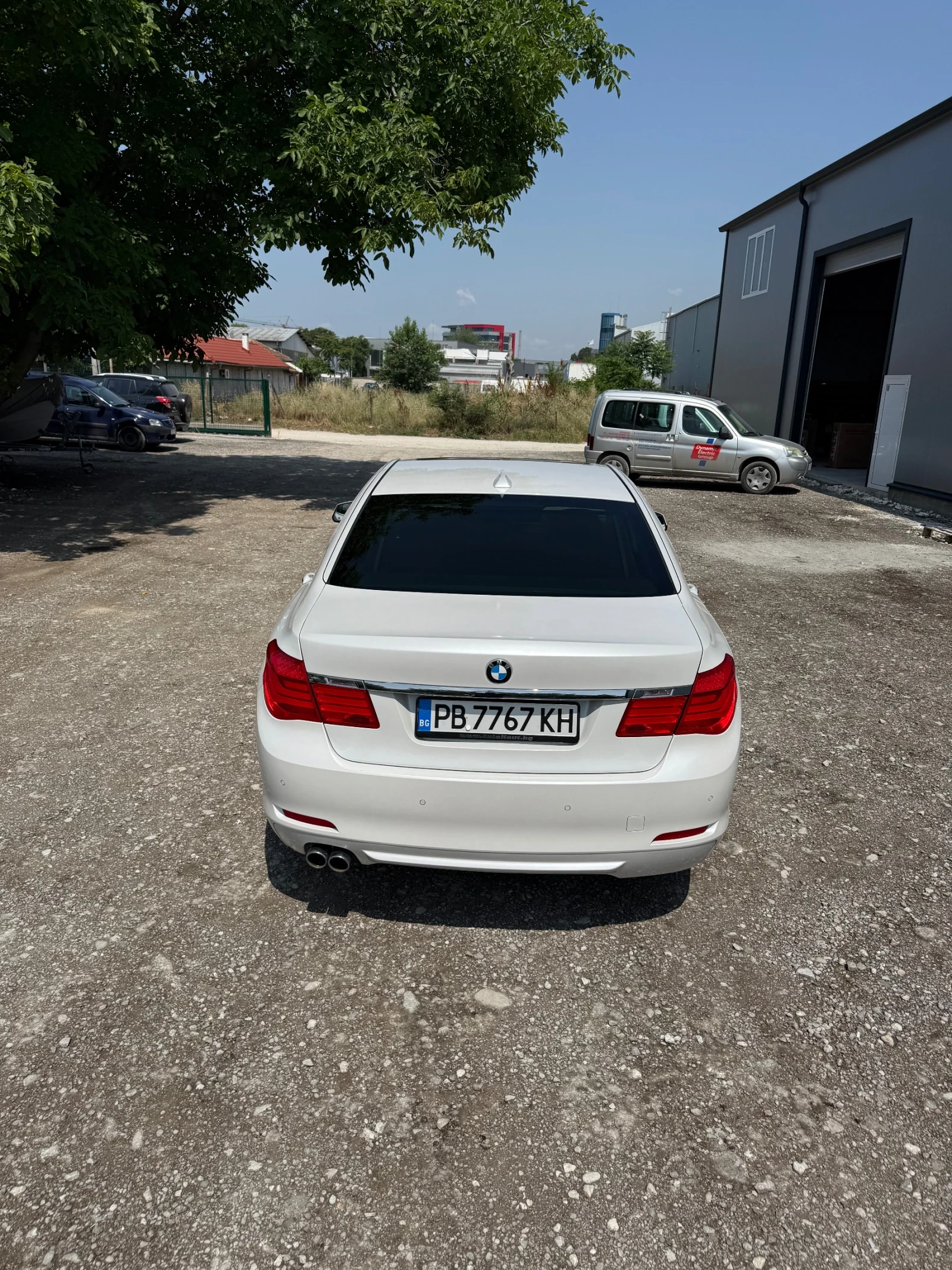 BMW 730  - изображение 8