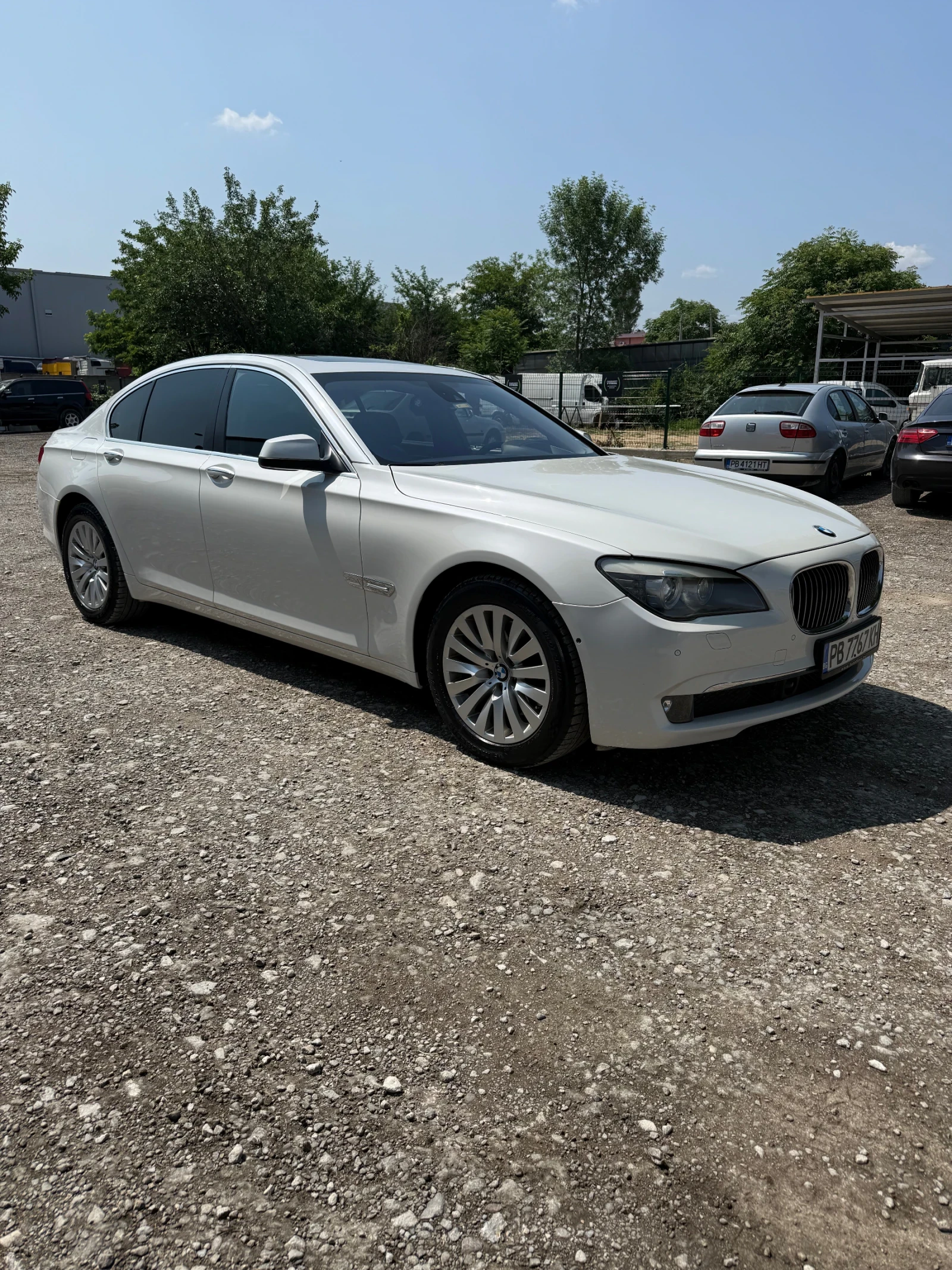 BMW 730  - изображение 6
