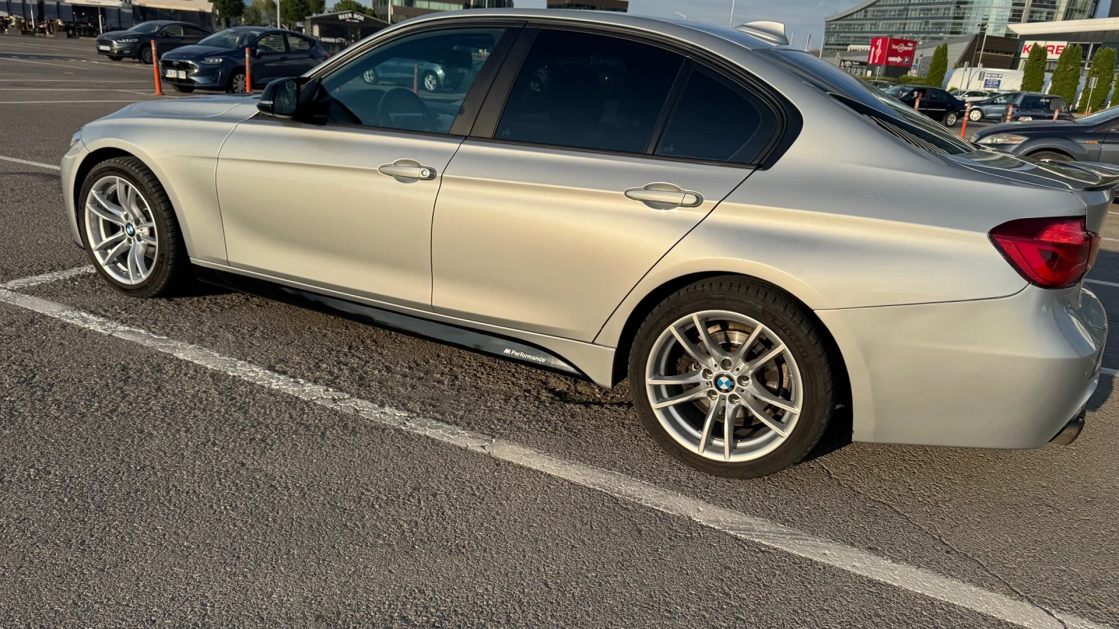 BMW 320 IXdrive - изображение 5