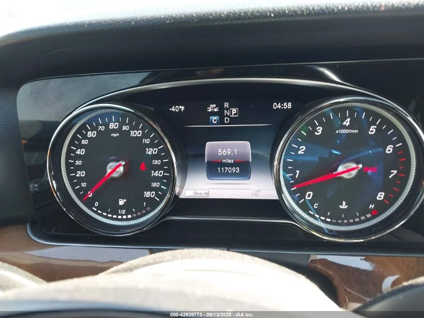 Mercedes-Benz E 400 4MATIC/BURMESTER/ПОДГРЕВИ/ЕЛ.ПАКЕТ+ ПАМЕТ - изображение 8