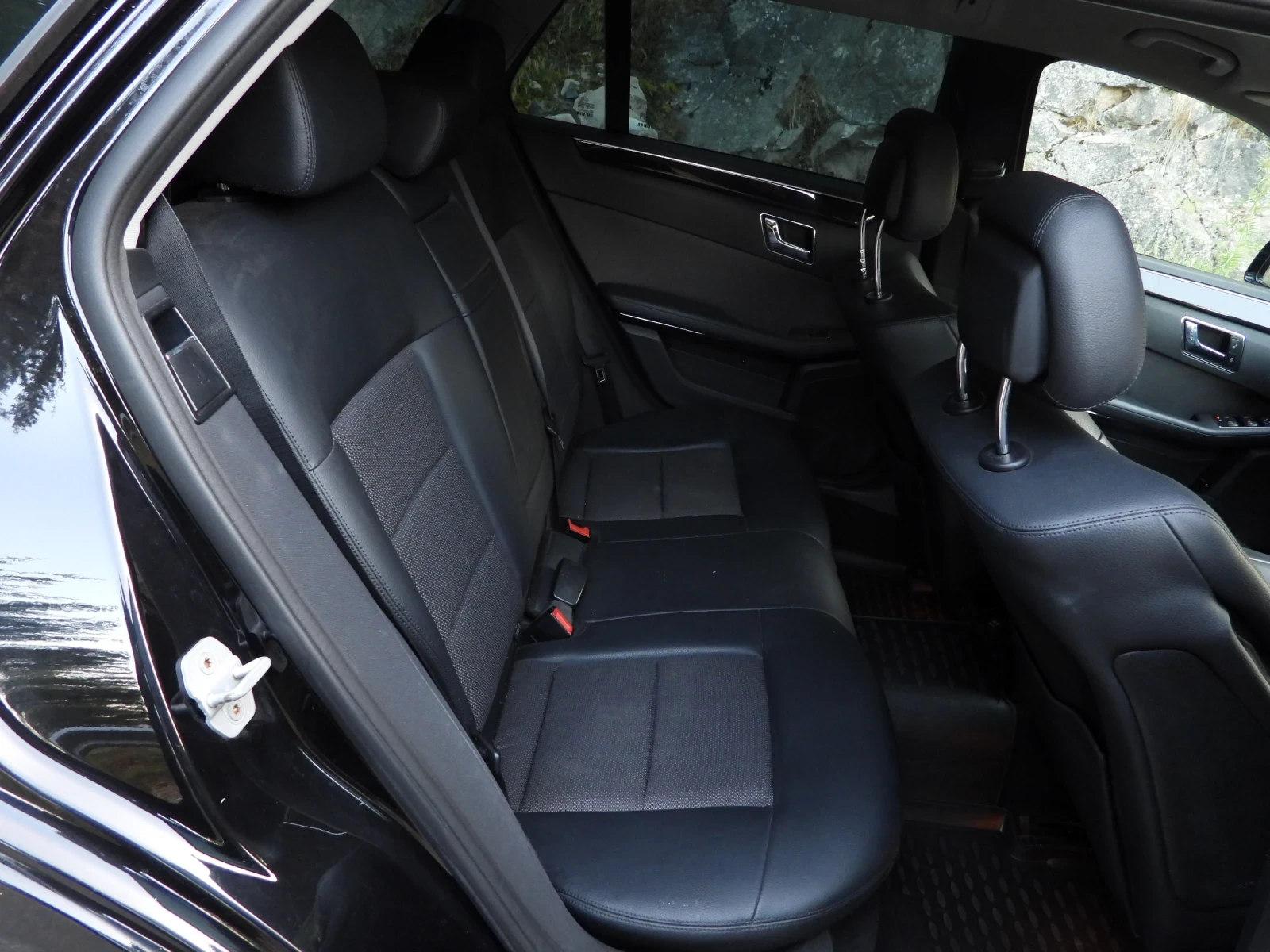Mercedes-Benz E 350 CDI 3.0 V6 - изображение 10