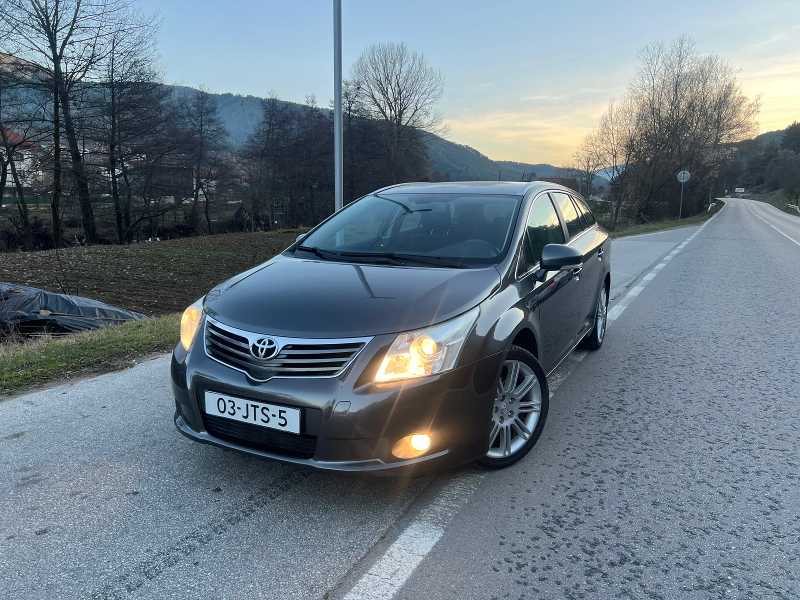 Toyota Avensis 1.8* ������* ���������* �������� | Mobile.bg � ����������� 1