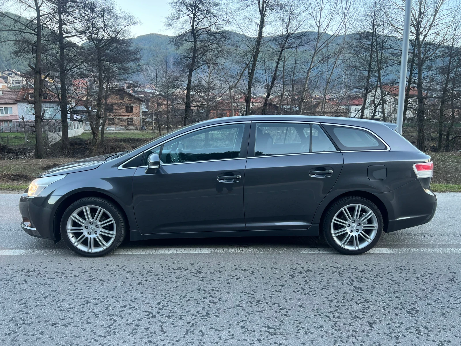 Toyota Avensis 1.8* ������* ���������* �������� | Mobile.bg � ����������� 8