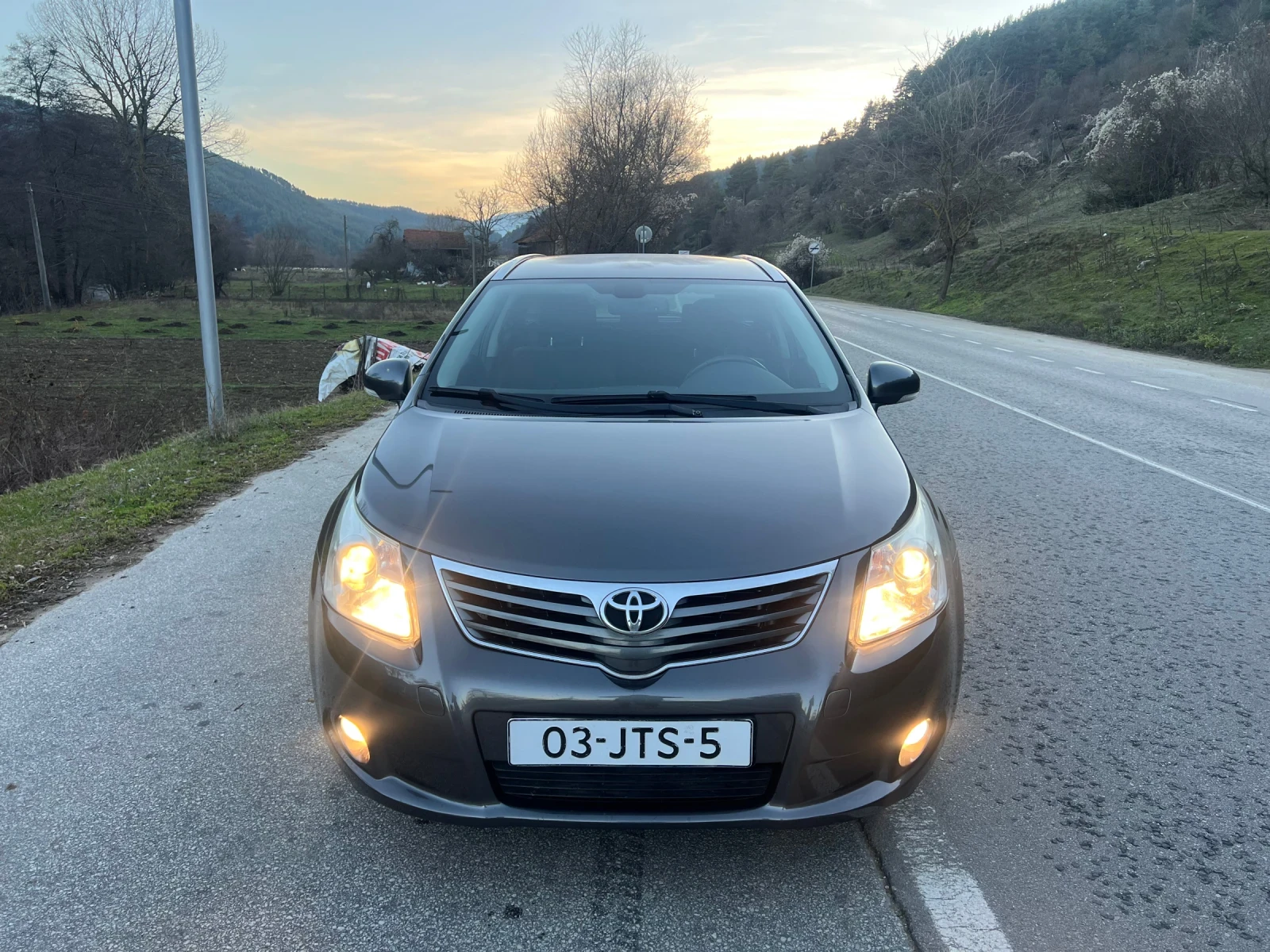 Toyota Avensis 1.8* ������* ���������* �������� | Mobile.bg � ����������� 2