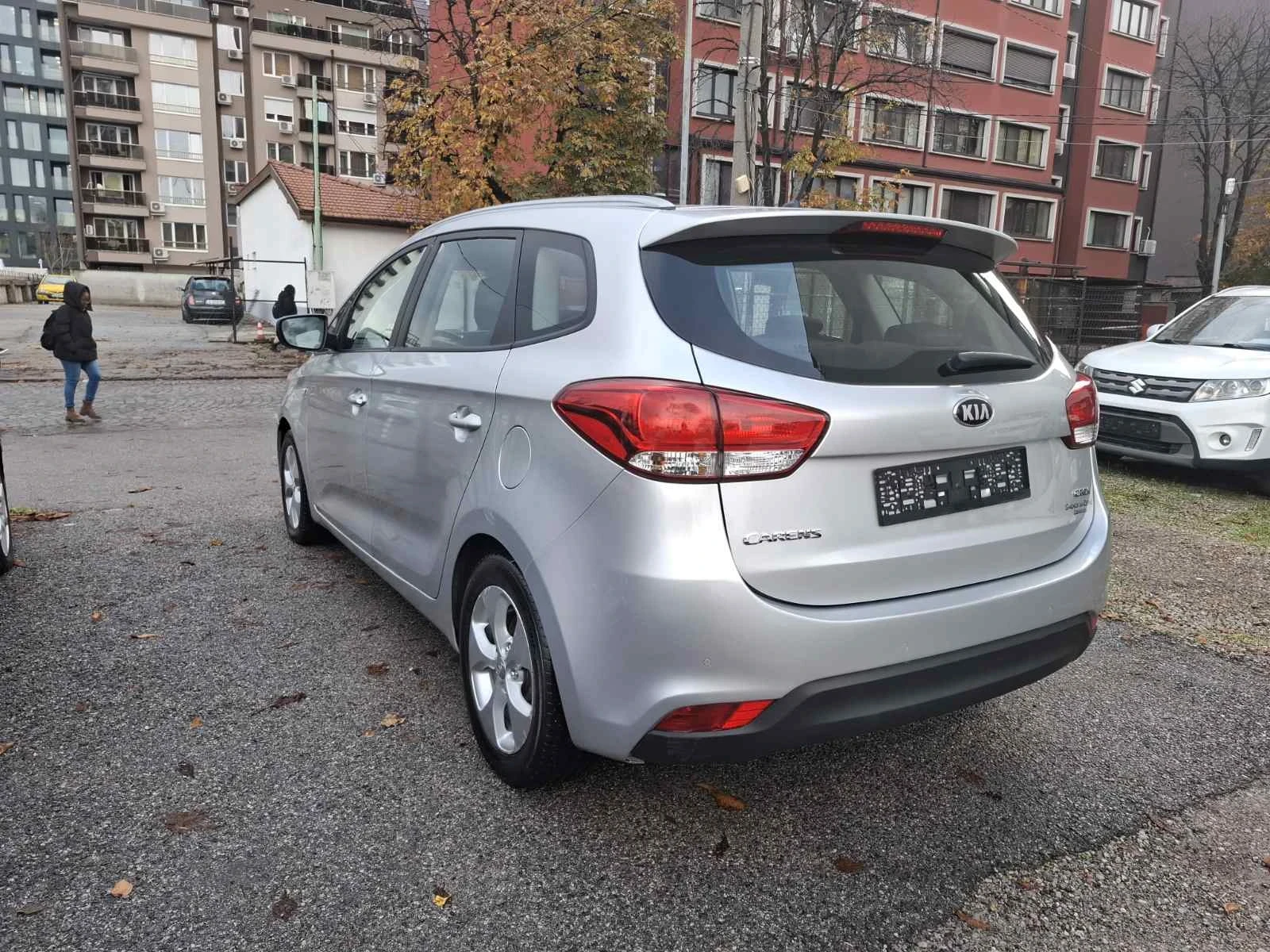 Kia Carens 1.7 7  | Mobile.bg   4