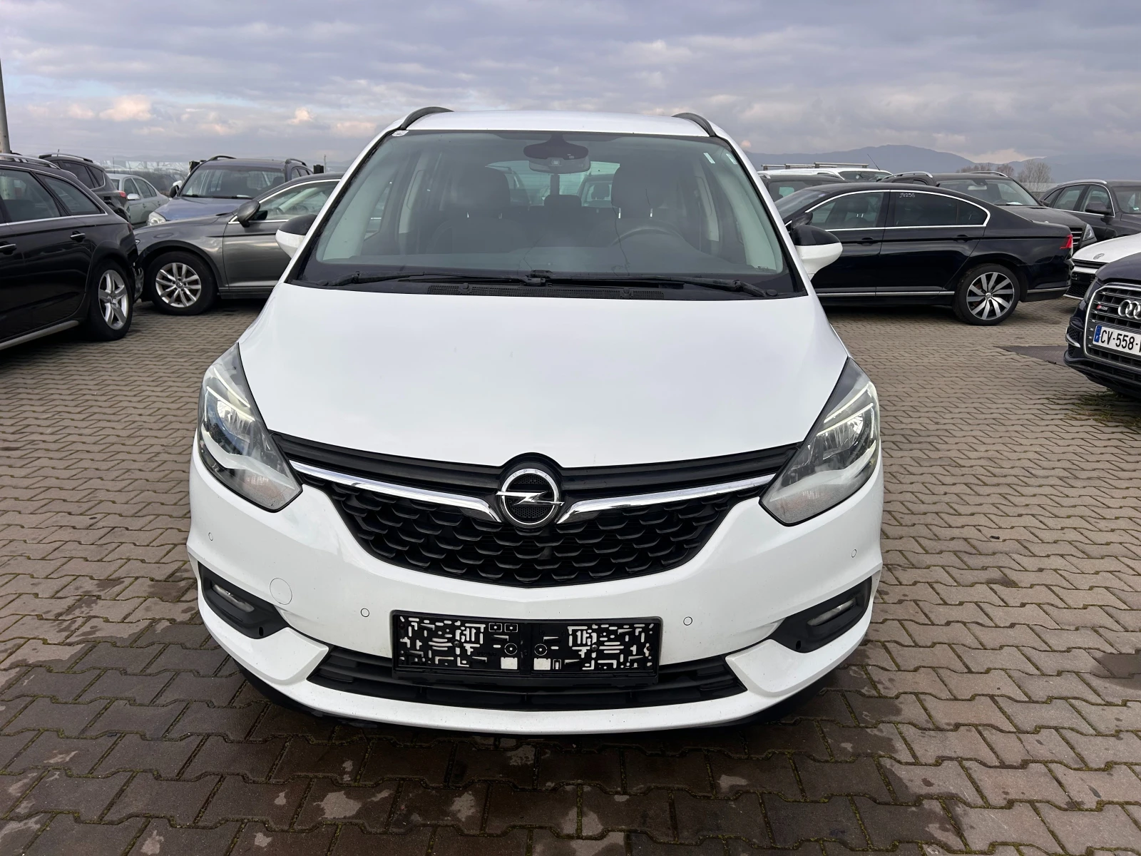 Opel Zafira 1.6METAN NAVI/KAMERA EURO 6 - изображение 3