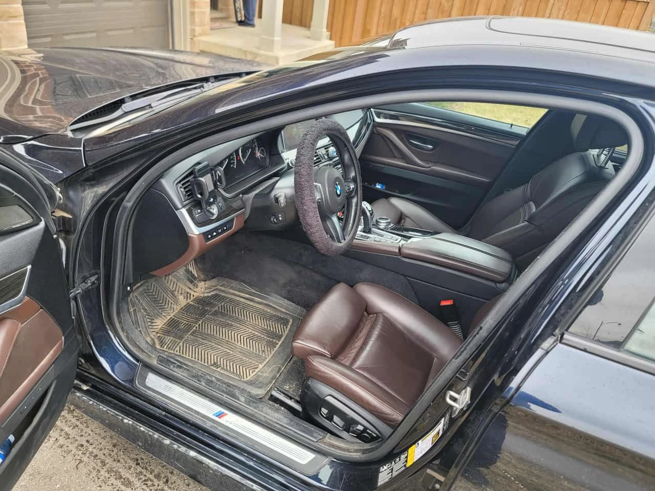 BMW 535 xDrive / CARFAX/CAMERA/LANE ASSIST/HARMON KARDON , снимка 5 - Автомобили и джипове - 53866802