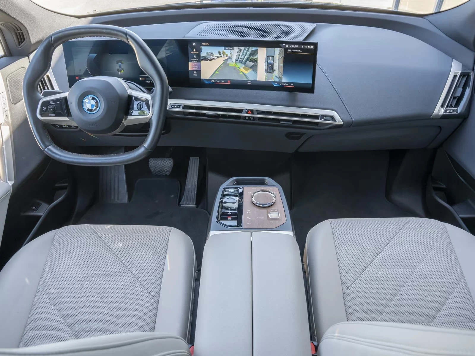 BMW iX 50 xDrive  Pano Head Up 360 Harman Kardon ACC Pro, снимка 6 - Автомобили и джипове - 55384730