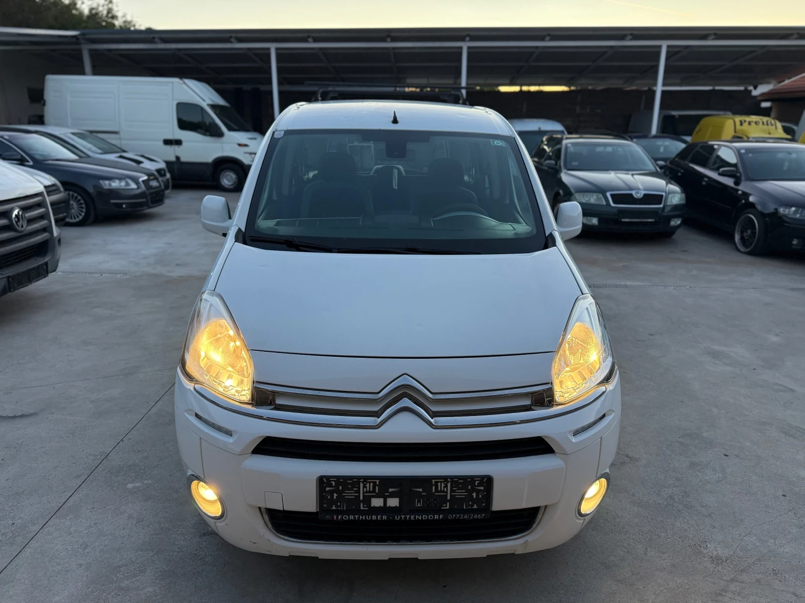 Citroen Berlingo 1.6E-HDI АВТОМАТИК 2 БРОЯ, снимка 2 - Автомобили и джипове - 54626554