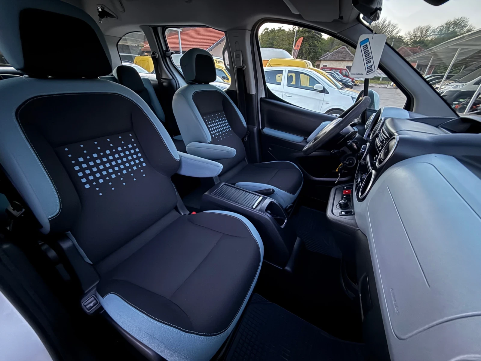 Citroen Berlingo 1.6E-HDI АВТОМАТИК 2 БРОЯ, снимка 12 - Автомобили и джипове - 54626554