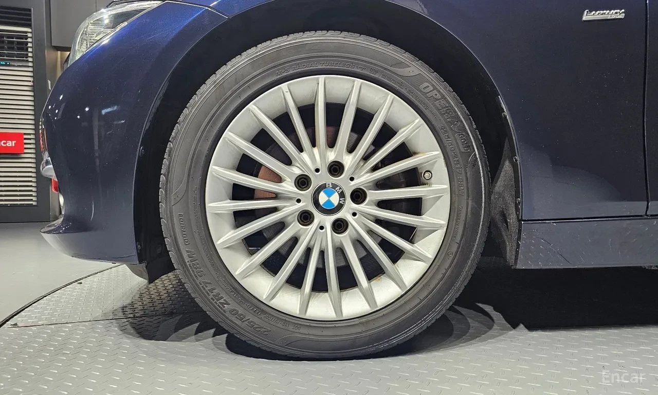 BMW 320 I, снимка 5 - Автомобили и джипове - 54735298