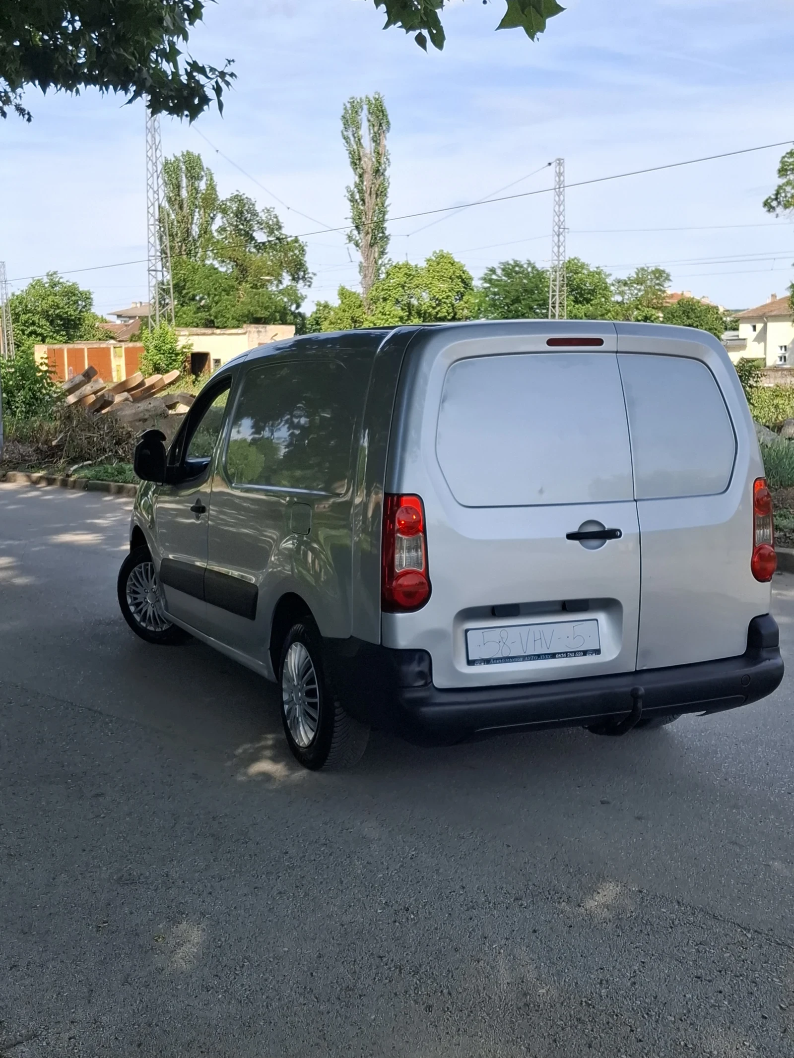 Peugeot Partner 1.6 hdi Maxi, снимка 7 - Автомобили и джипове - 54766014