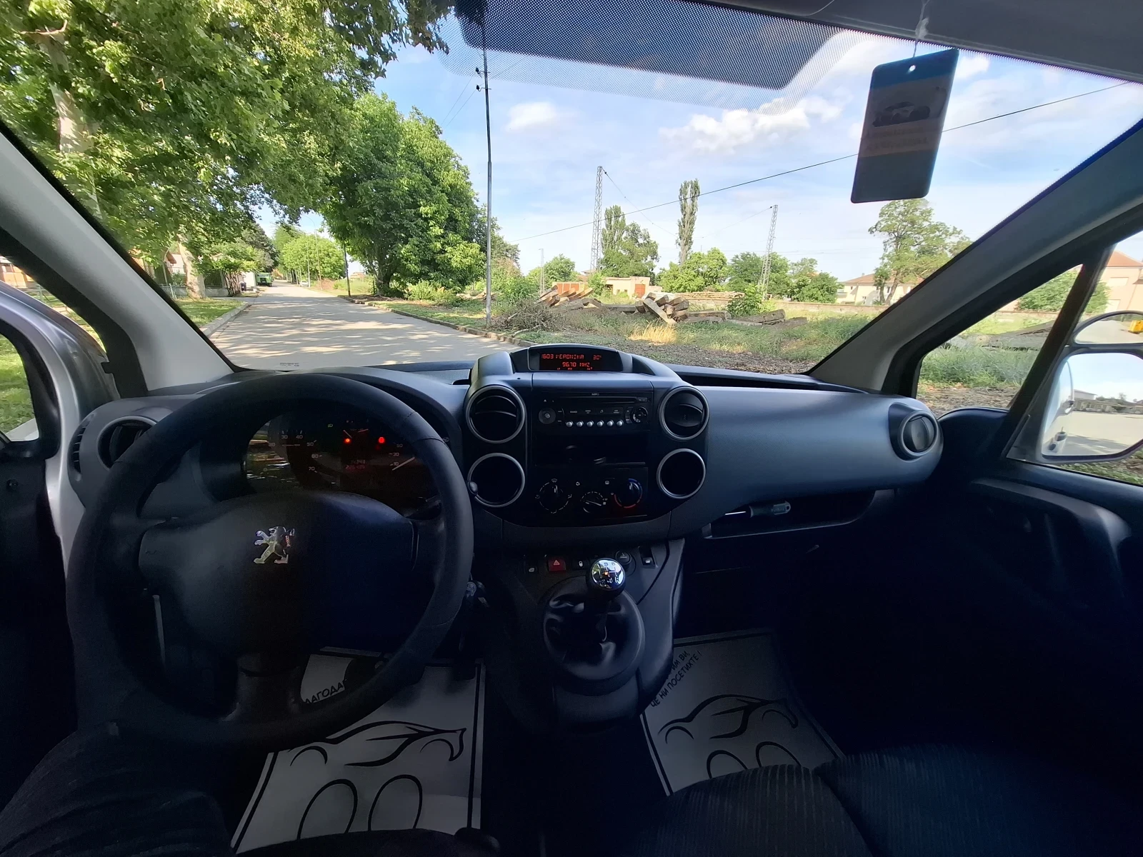 Peugeot Partner 1.6 hdi Maxi, снимка 9 - Автомобили и джипове - 54766014
