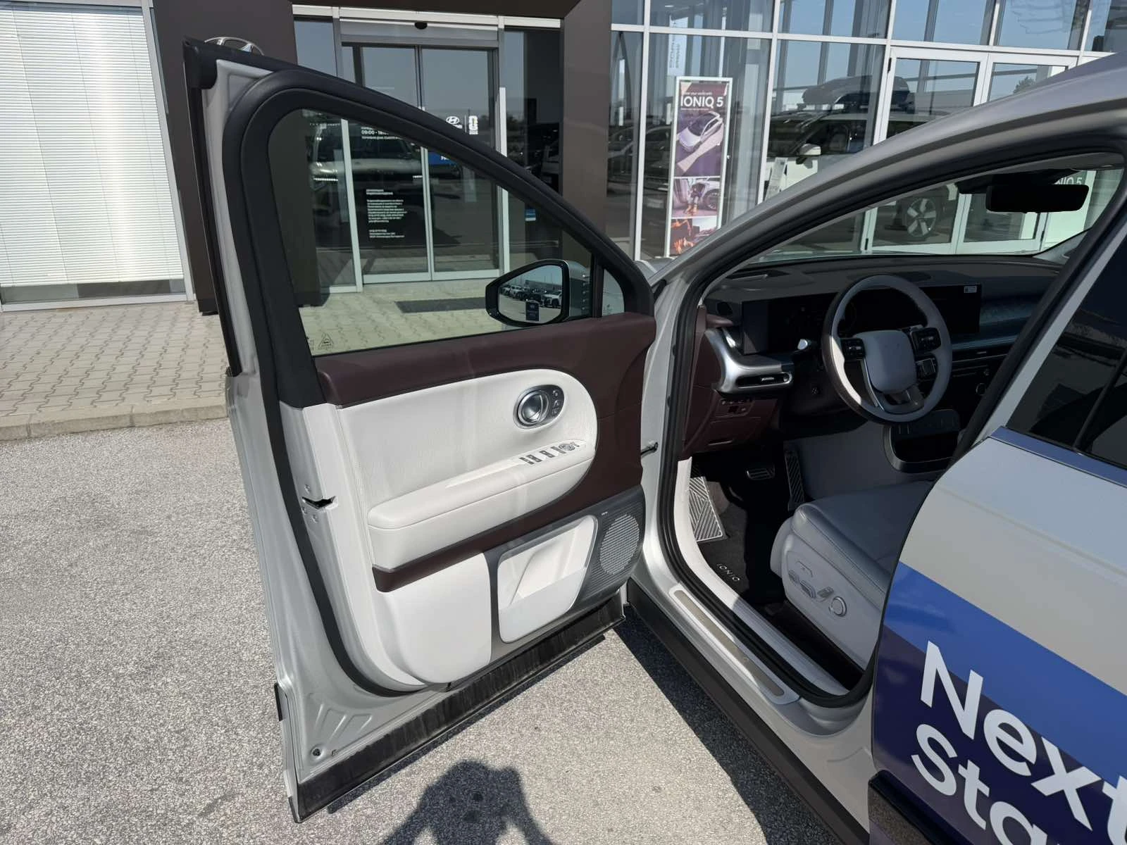 Hyundai IONIQ 9  Calligraphy Performance Sunroof EV, снимка 9 - Автомобили и джипове - 54879124