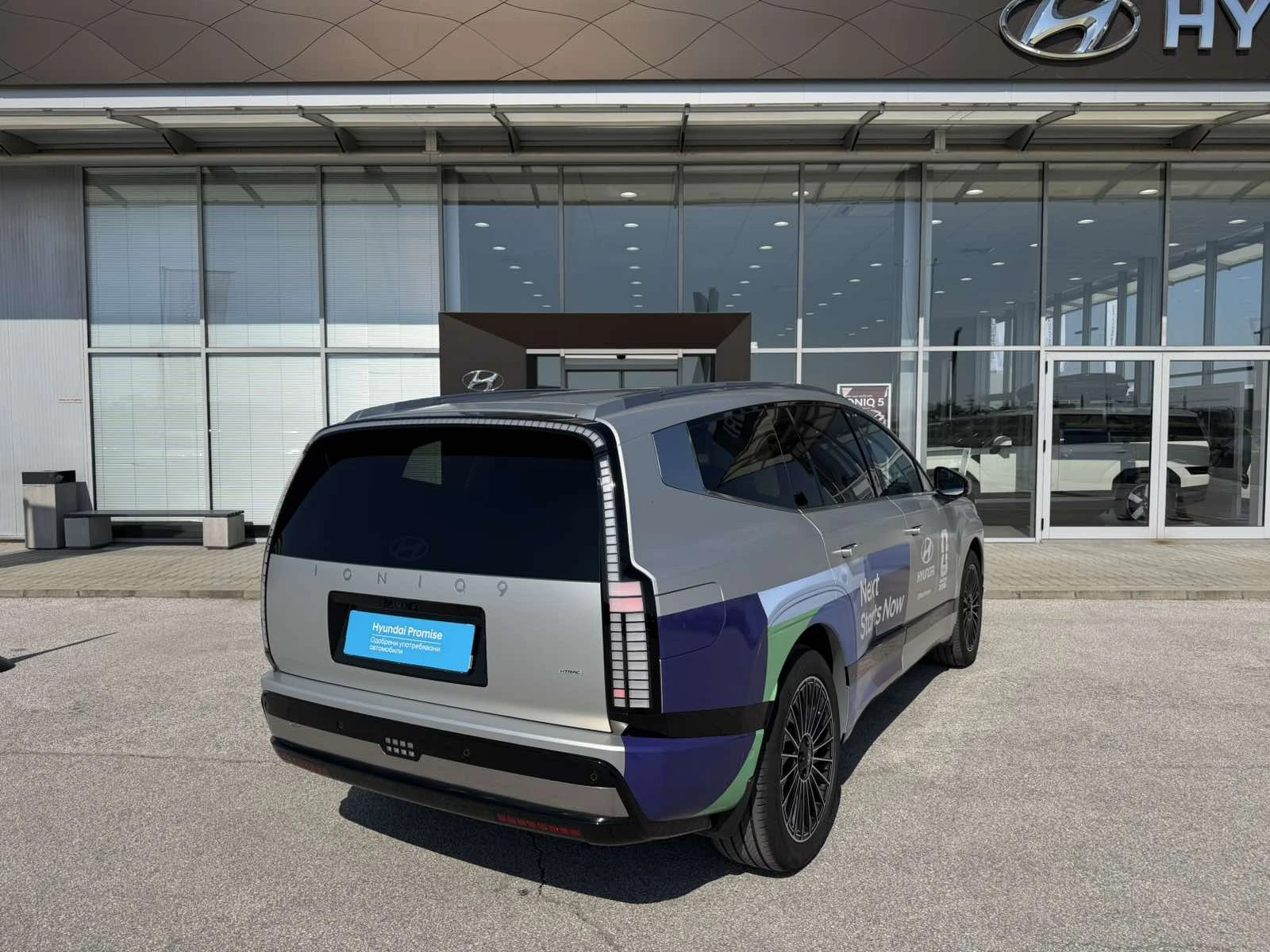 Hyundai IONIQ 9  Calligraphy Performance Sunroof EV, снимка 5 - Автомобили и джипове - 54879124