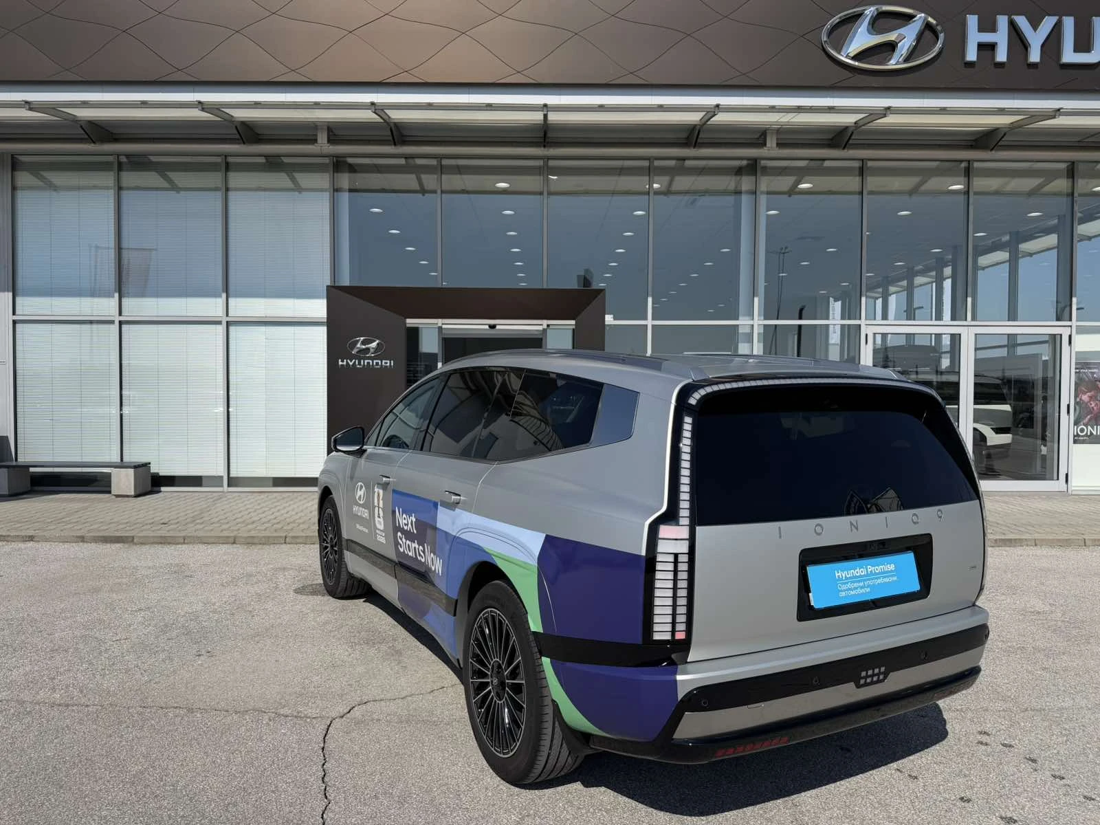 Hyundai IONIQ 9  Calligraphy Performance Sunroof EV, снимка 3 - Автомобили и джипове - 54879124