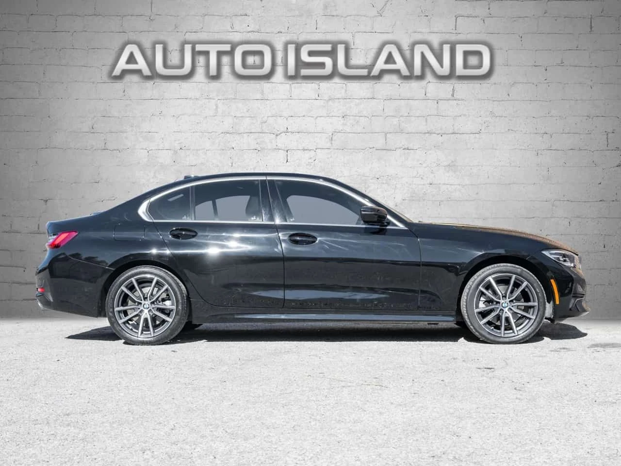 BMW 330 * 330i xDrive Premium Enhanced Sport NO Accidents , снимка 2 - Автомобили и джипове - 54894590
