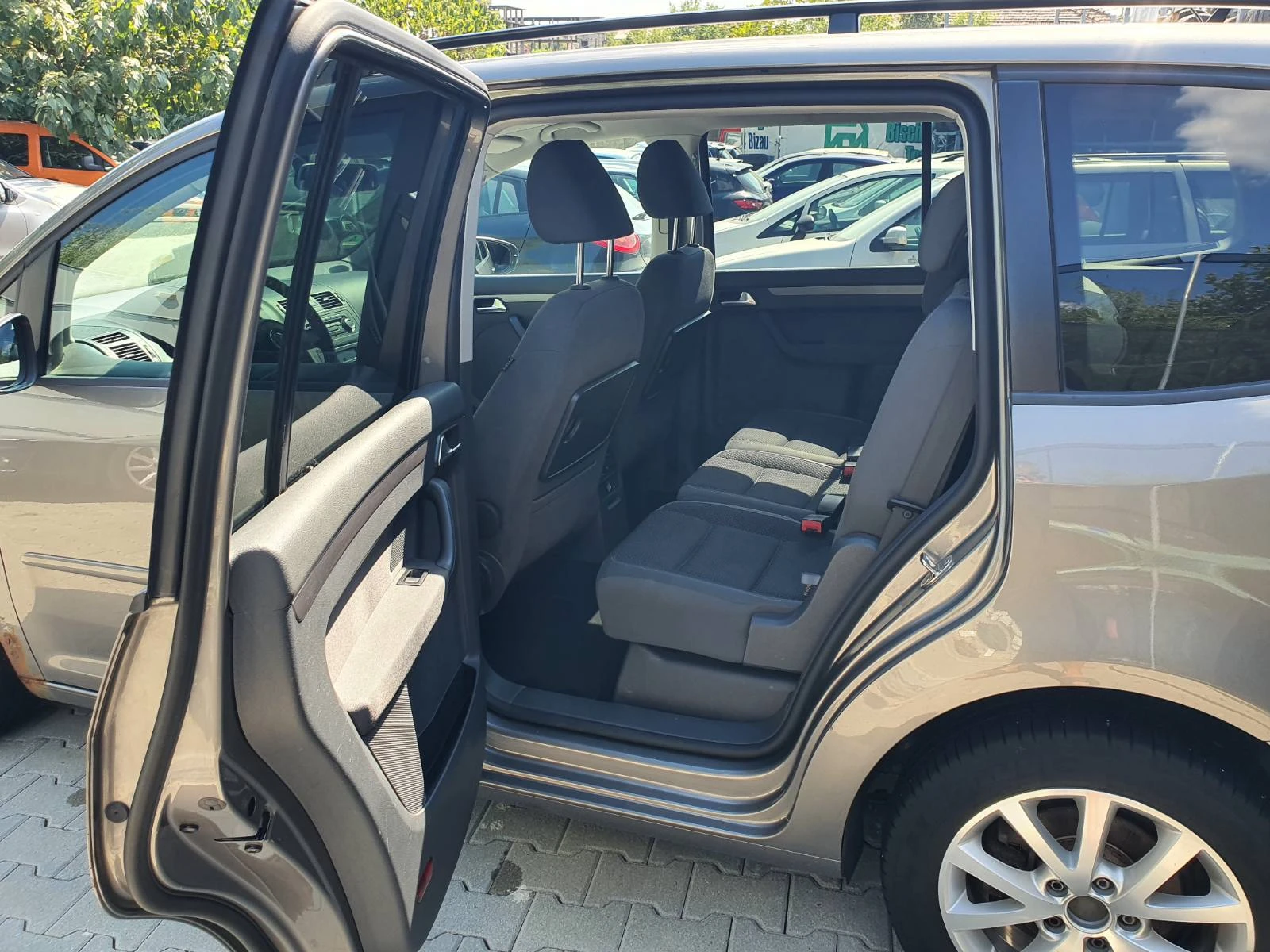 VW Touran 2.0tdi 140�.� | Mobile.bg � ����������� 7