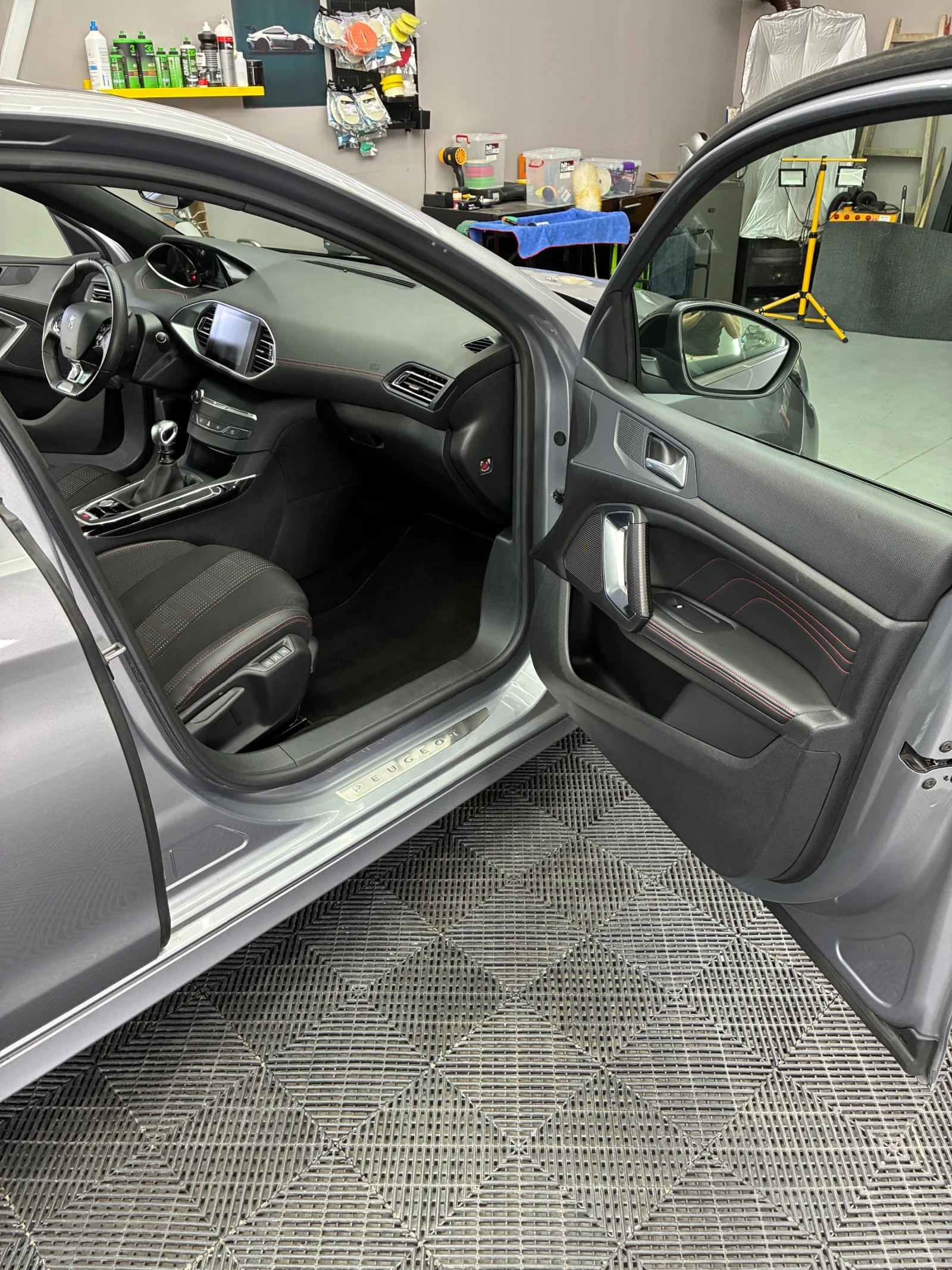 Peugeot 308 * GT line* МАСАЖ* LED* 62000KM* , снимка 15 - Автомобили и джипове - 55658339