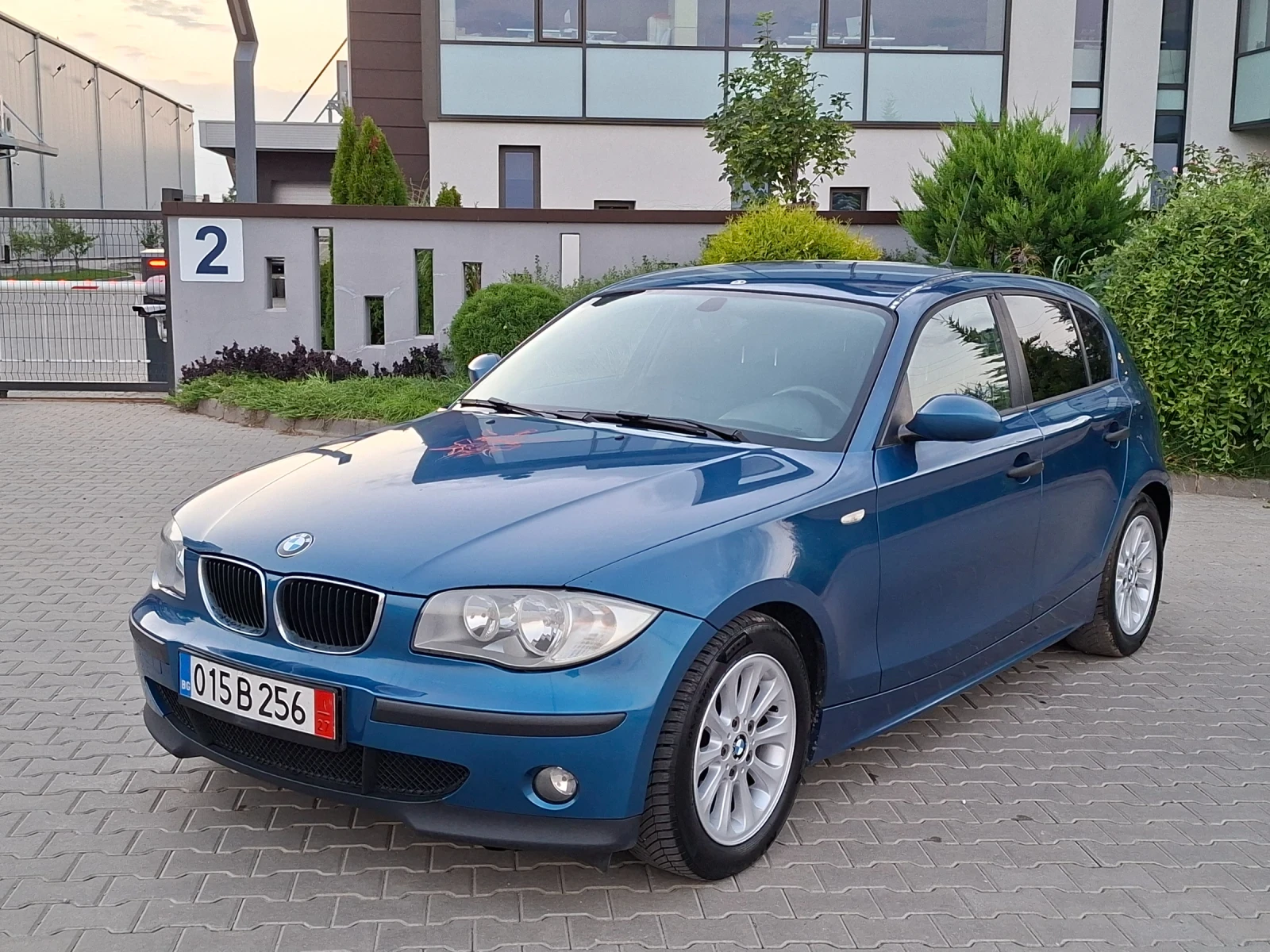 BMW 120 2.0D* (122кс)* FACELIFT* HOB BHOC* , снимка 4 - Автомобили и джипове - 55891700