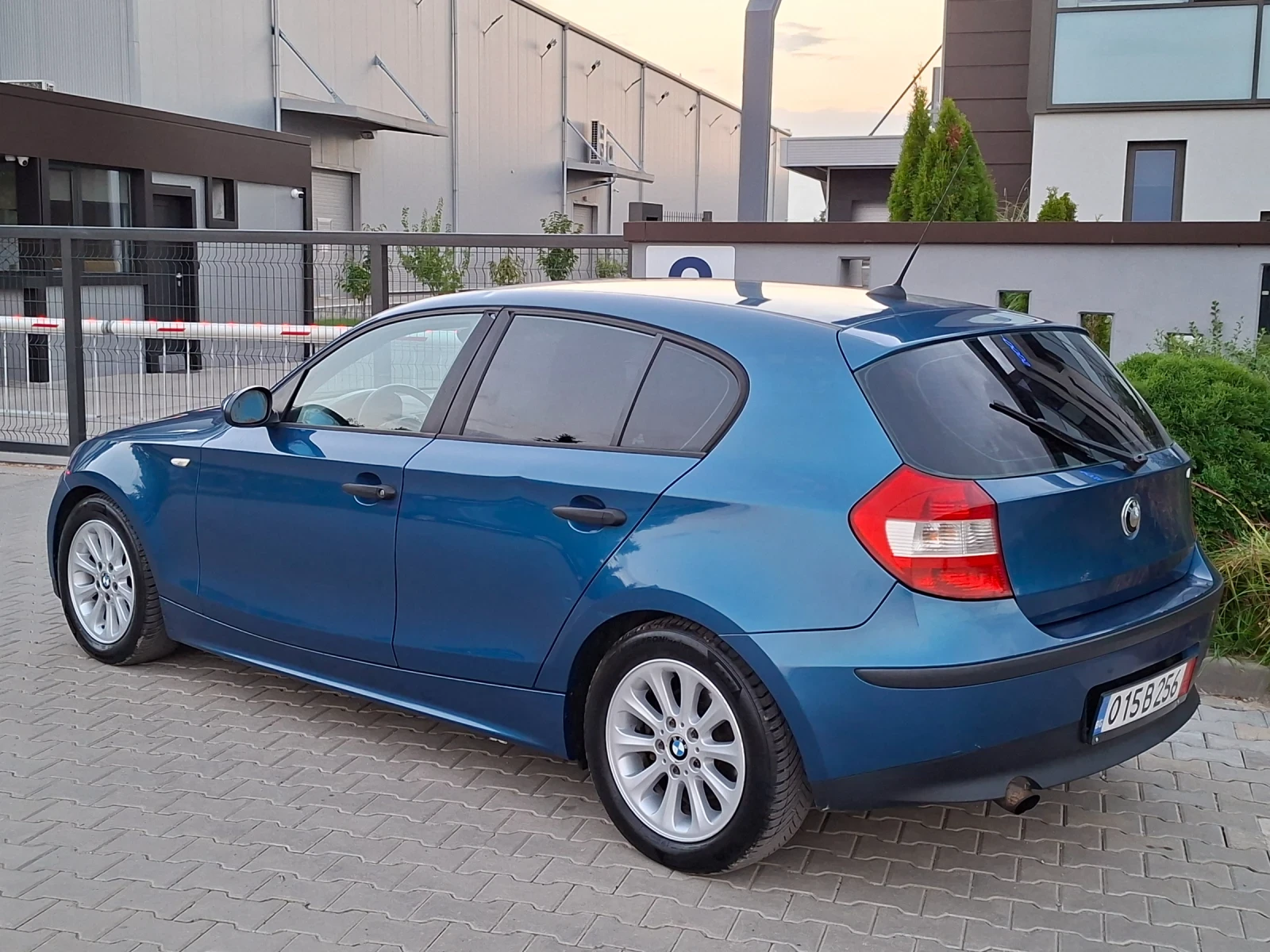 BMW 120 2.0D* (122кс)* FACELIFT* HOB BHOC* , снимка 5 - Автомобили и джипове - 55891700