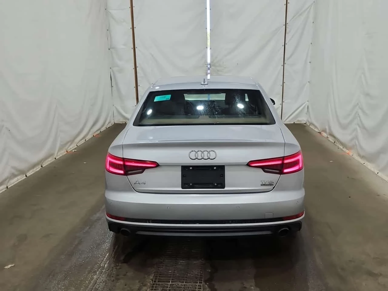 Audi A4 / FULL DIGITAL / ДИСТРОНИК / 360 КАМЕРА / 2 КЛЮЧА, снимка 5 - Автомобили и джипове - 56256030