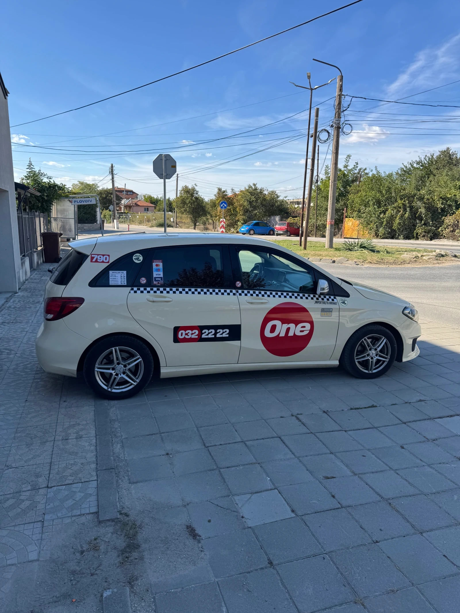 Mercedes-Benz B 180 109 к.с., снимка 3 - Автомобили и джипове - 56328892