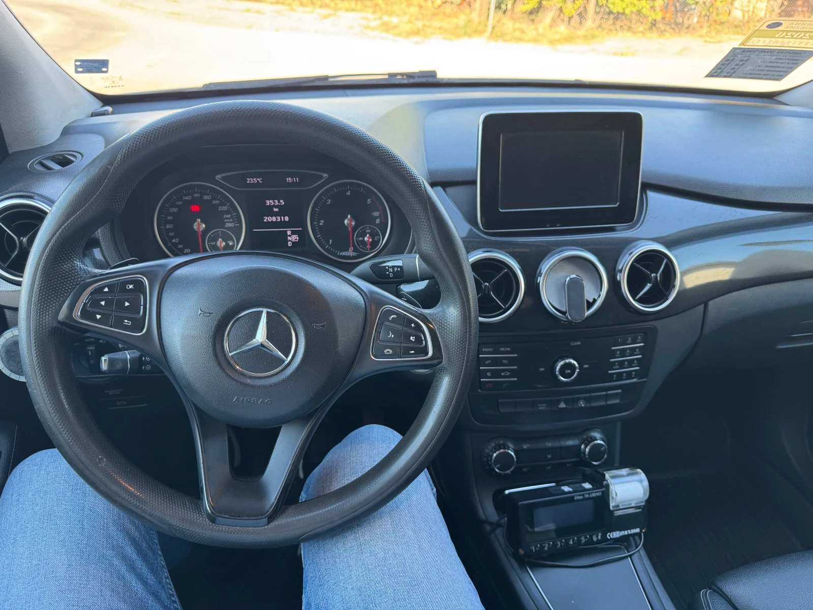 Mercedes-Benz B 180 109 к.с., снимка 9 - Автомобили и джипове - 56328892