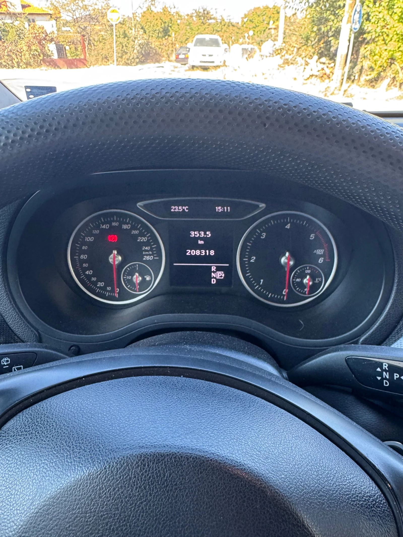 Mercedes-Benz B 180 109 к.с., снимка 8 - Автомобили и джипове - 56328892