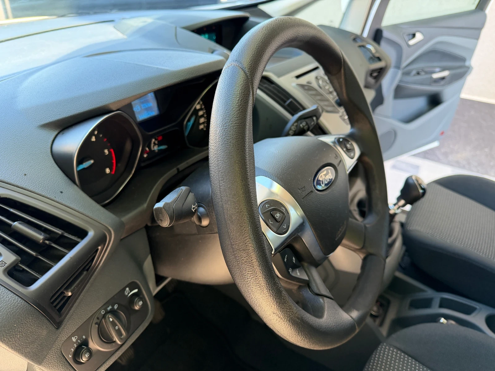 Ford C-max 20 Tdci, снимка 6 - Автомобили и джипове - 56438465