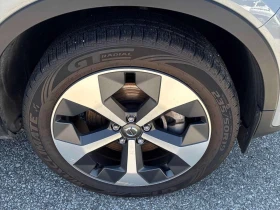 Volvo XC40 * Plus Dark Theme * ПАНОРАМА* 360КАМЕРА* ПОДГРЕВ* , снимка 7