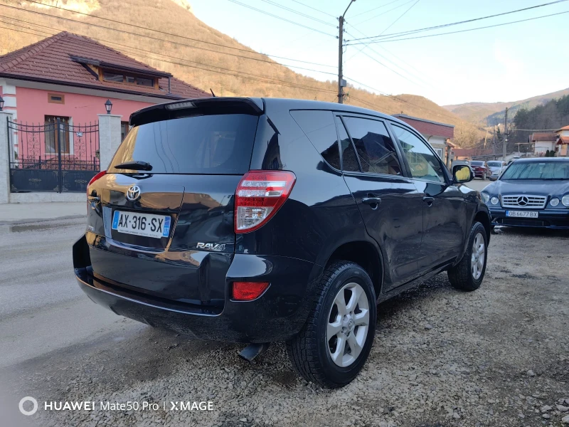 Toyota Rav4 D-4D УНИКАТ!!!, снимка 5 - Автомобили и джипове - 48851223