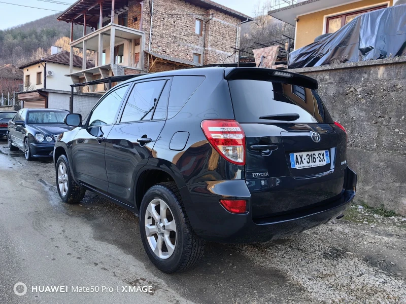 Toyota Rav4 D-4D УНИКАТ!!!, снимка 4 - Автомобили и джипове - 48851223