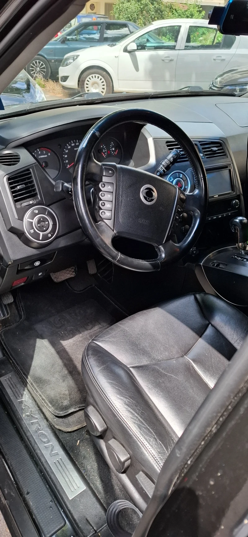 SsangYong Kyron, снимка 8 - Автомобили и джипове - 52297676
