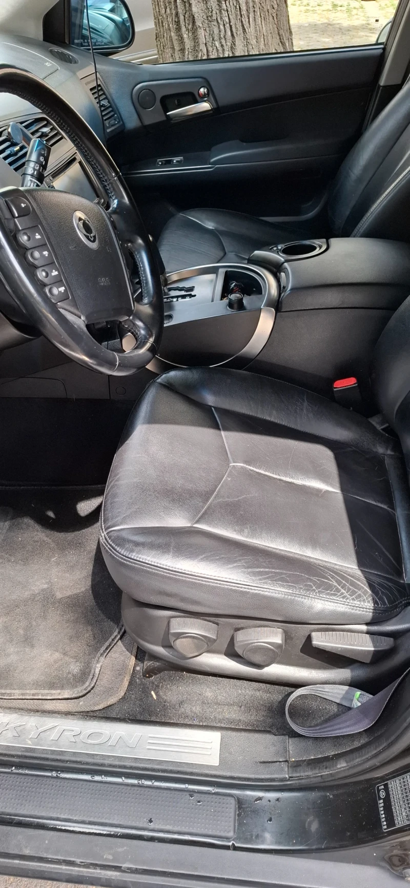 SsangYong Kyron, снимка 10 - Автомобили и джипове - 52297676
