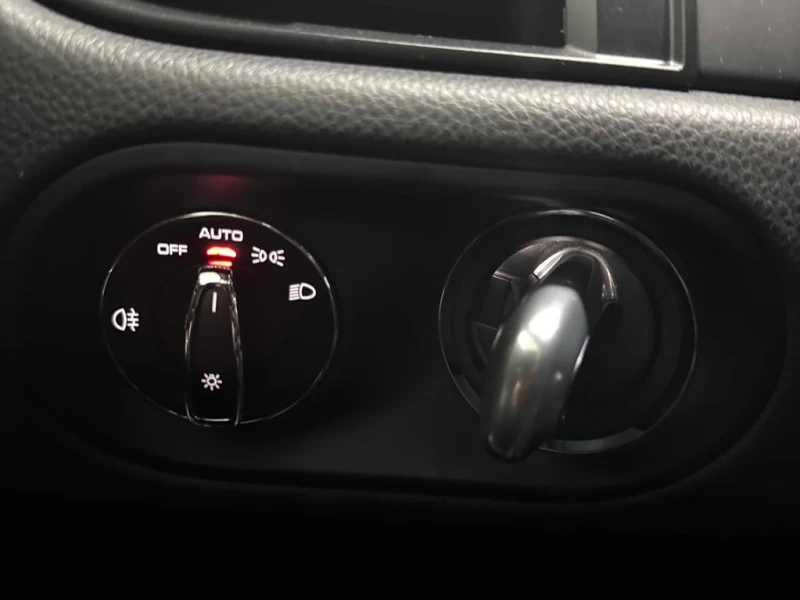 Porsche Macan * AWD * CARFAX * БЕЗ ПЪРВОНАЧАЛНА ВНОСКА, снимка 17 - Автомобили и джипове - 52673962