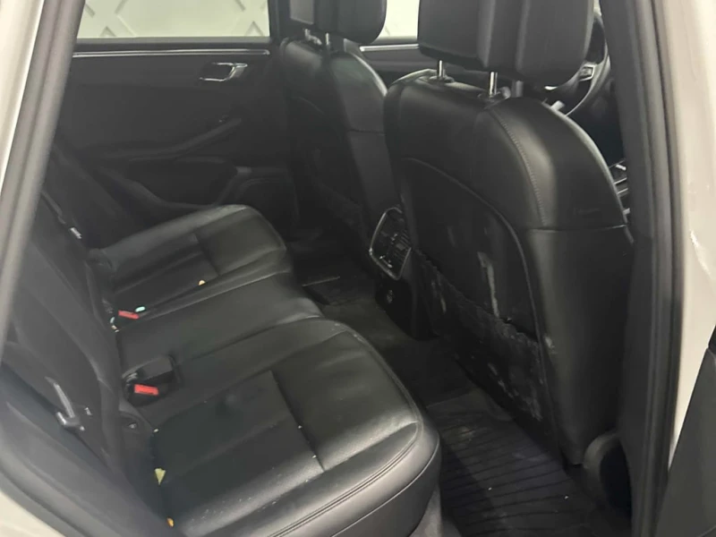 Porsche Macan * AWD * CARFAX * БЕЗ ПЪРВОНАЧАЛНА ВНОСКА, снимка 12 - Автомобили и джипове - 52673962