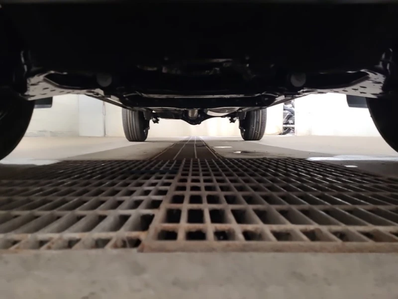 Toyota Tacoma * HYBRID CREW CAB SHORT BED * CARFAX * БЕЗ ПЪРВОНА, снимка 17 - Автомобили и джипове - 52990994