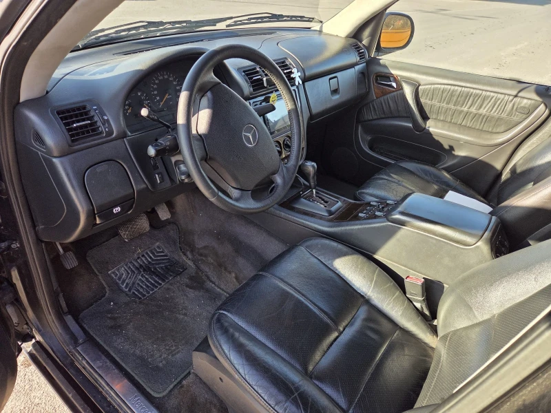 Mercedes-Benz ML 270, снимка 8 - Автомобили и джипове - 53168334