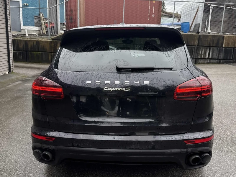 Porsche Cayenne S E-HYBRID| PANO| ОБДУХВАНЕ| CARFAX| , снимка 4 - Автомобили и джипове - 53459776