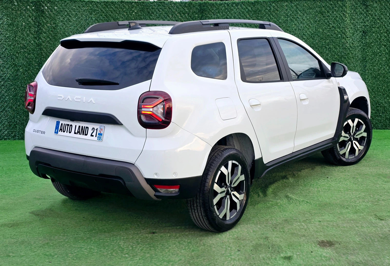 Dacia Duster 1.0TCE* LPG* 11000км* КАМЕРА 360 - изображение 5